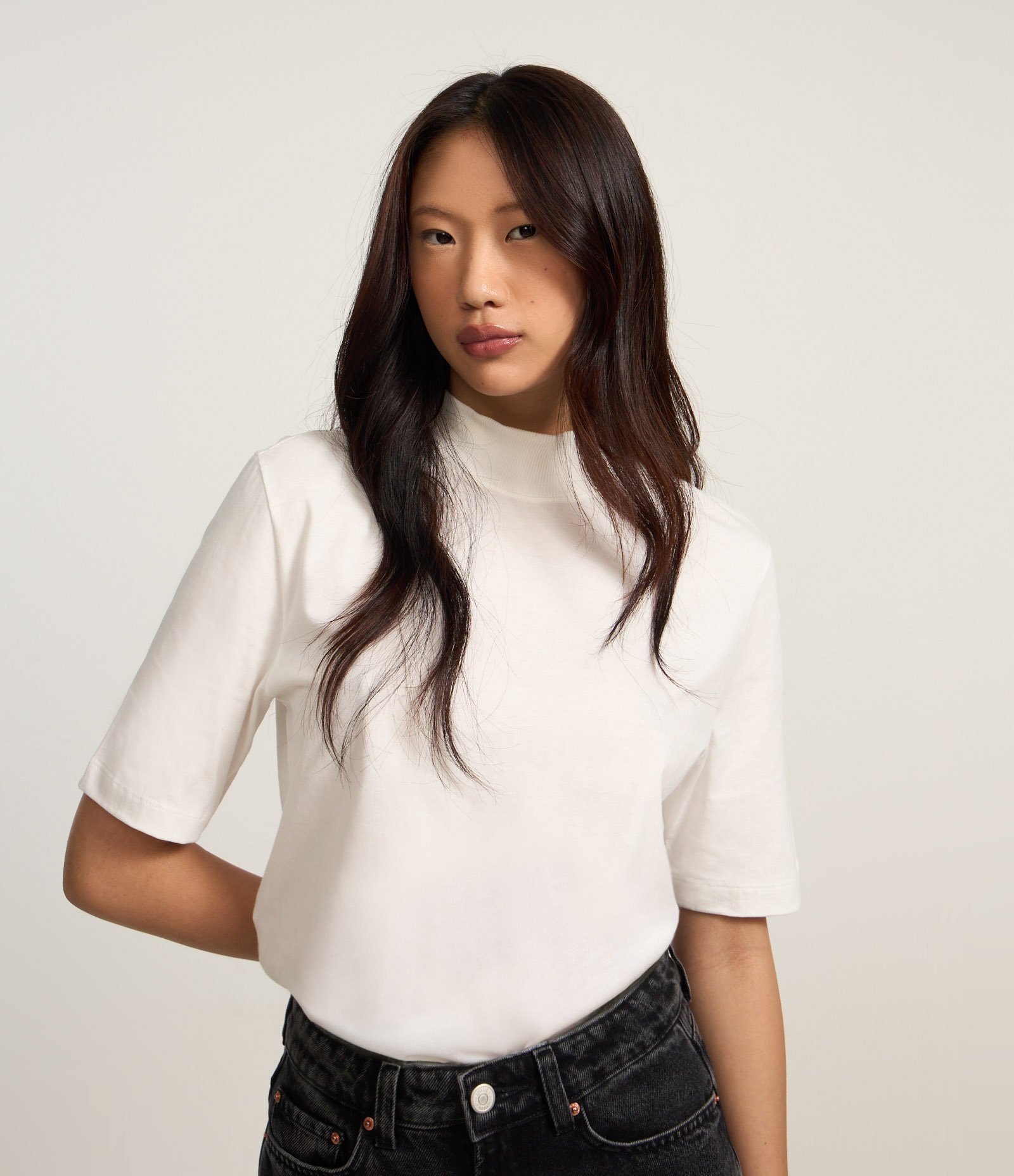 Camiseta em Algodão com Golinha Branco 1