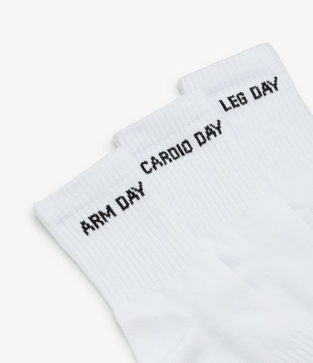 Kit 03 Meias Cano Alto Esportivas em Algodão Canelado com Estampa Dia de Treino