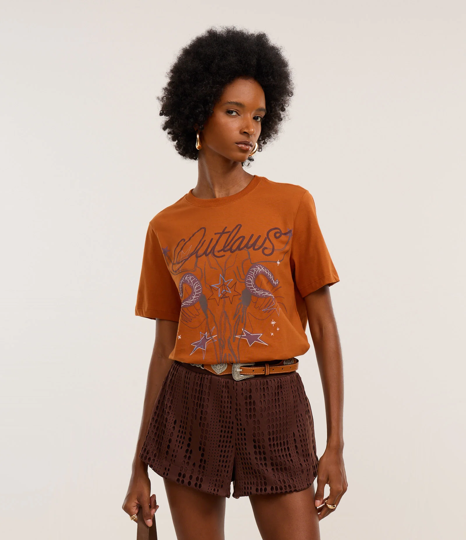 Camiseta em Algodão com Estampa Outlaws Marrom 1