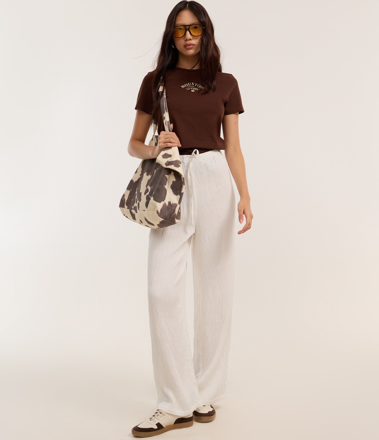 Blusa Baby Look em Algodão com Estampa Houston Marrom 2