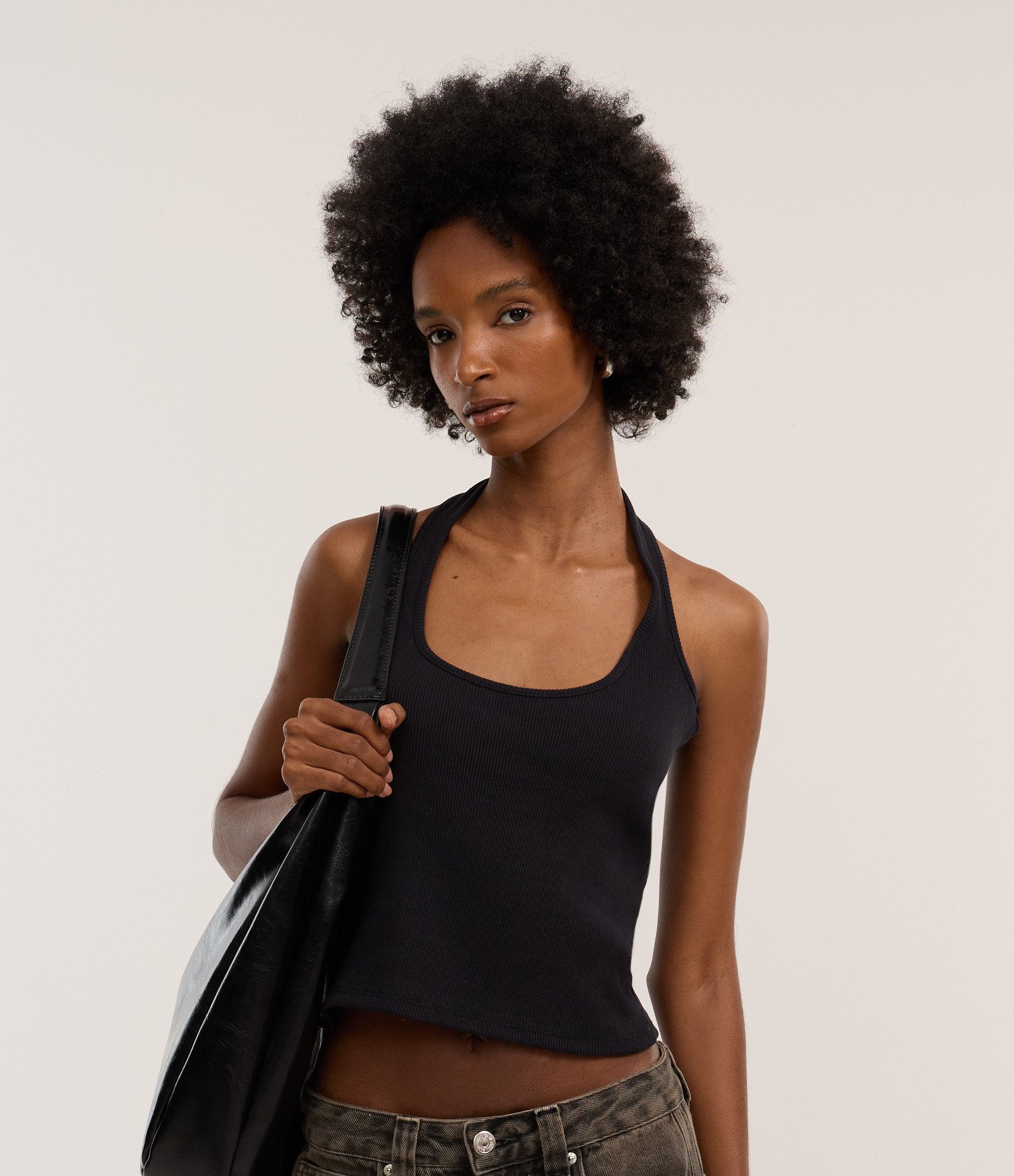 Blusa em Algodão Frente Única e com Leve Textura Preto 1