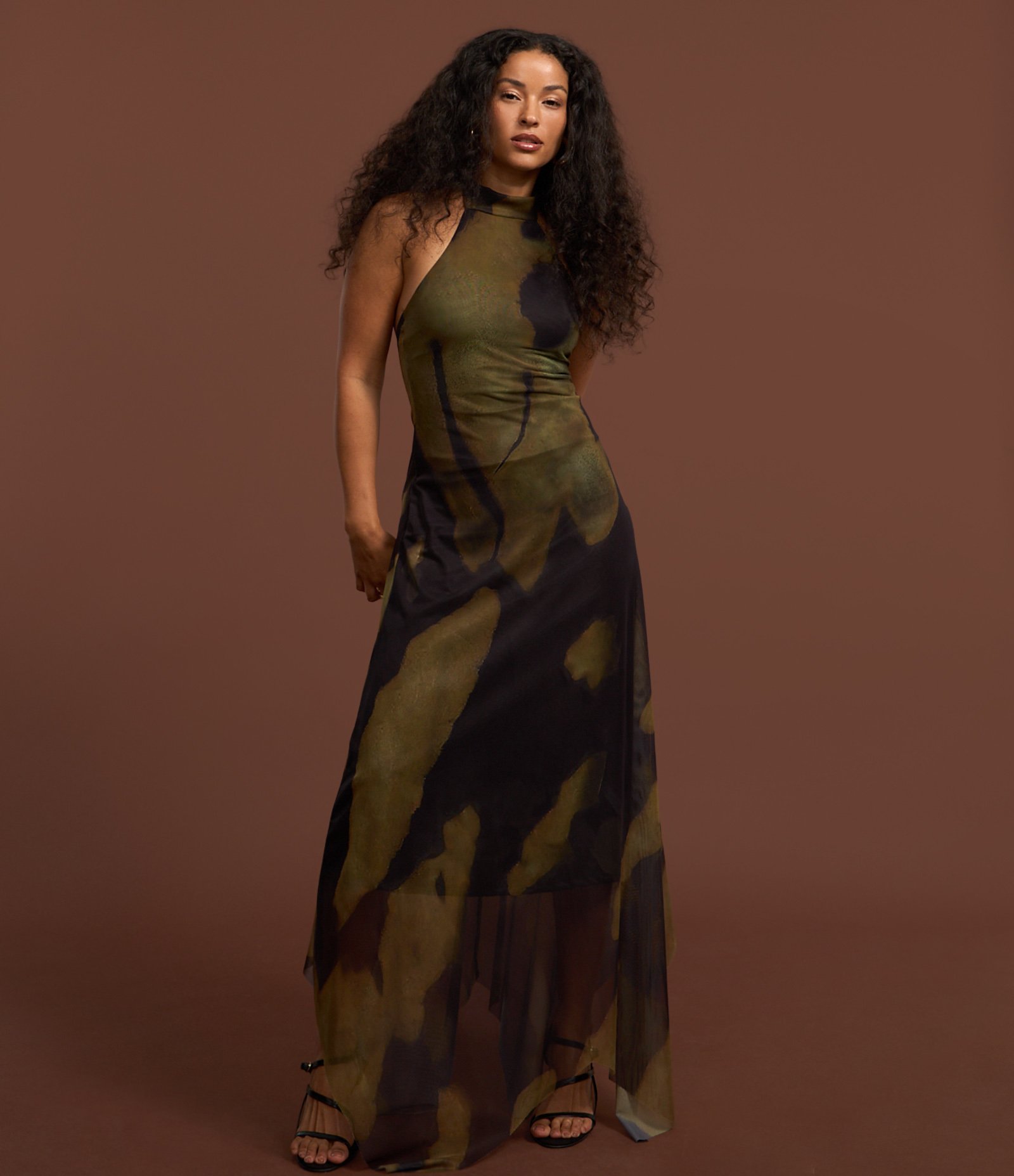 Vestido New Midi em Tule com Barra Assimétrica Preto 5