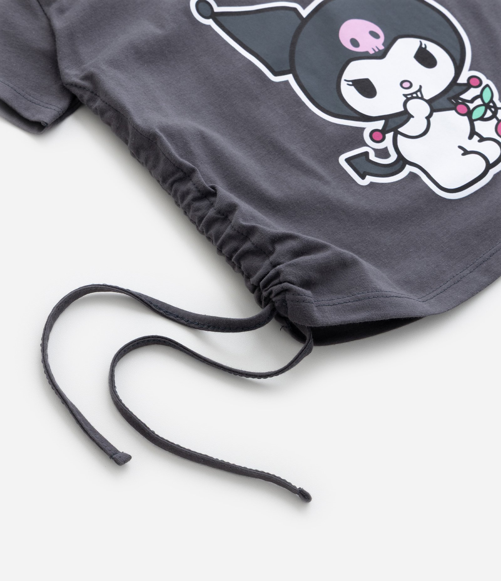 Camiseta Infantil com Amarração e Estampa Kuromi - Tam 5 a 14 Anos Cinza 5