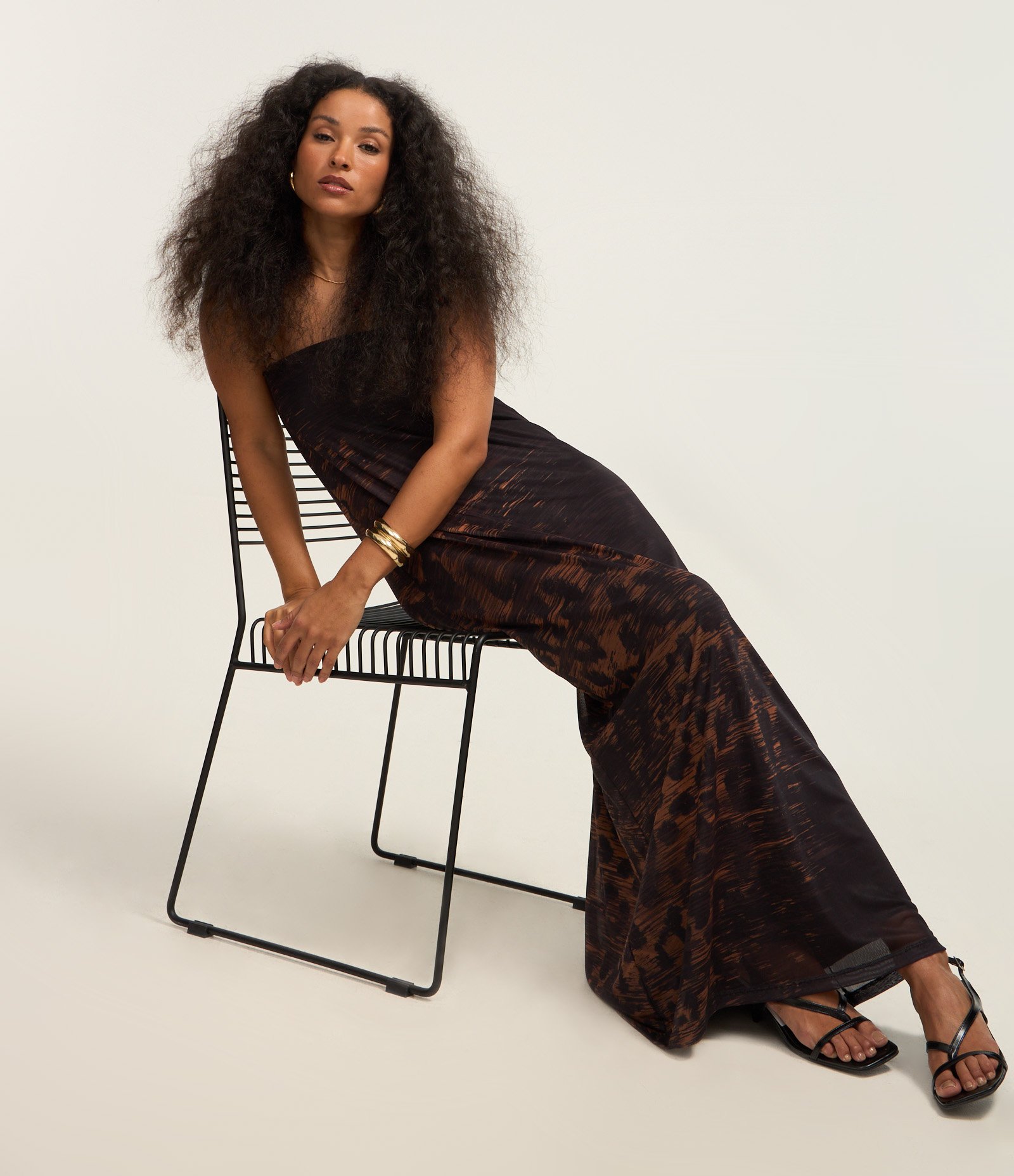 Vestido New Midi em Tule com Decote Tomara Que Caia Preto 1