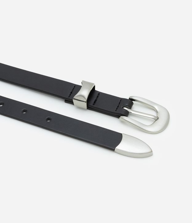 Cinto em Material Sintético com Ponteira de Metal