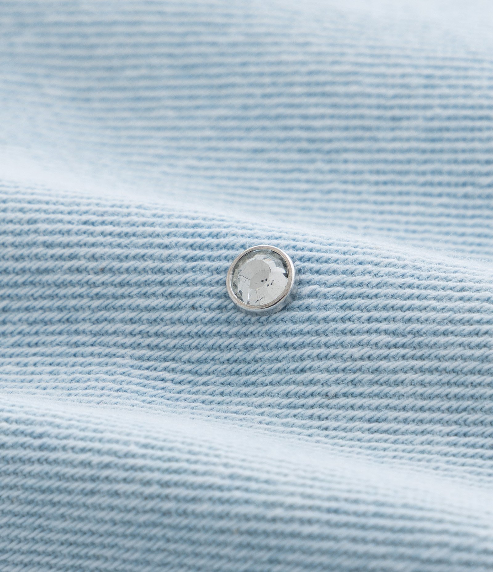 Short Infantil em Jeans com Franjas e Brilhos - Tam 5 a 14 Anos Azul 3