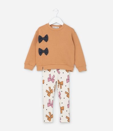 Conjunto Infantil com Lacinhos Aplicados - Tam 1 a 6 Anos Conjunto Infantil com Lacinhos Aplicados - Tam 1 a 6 Anos