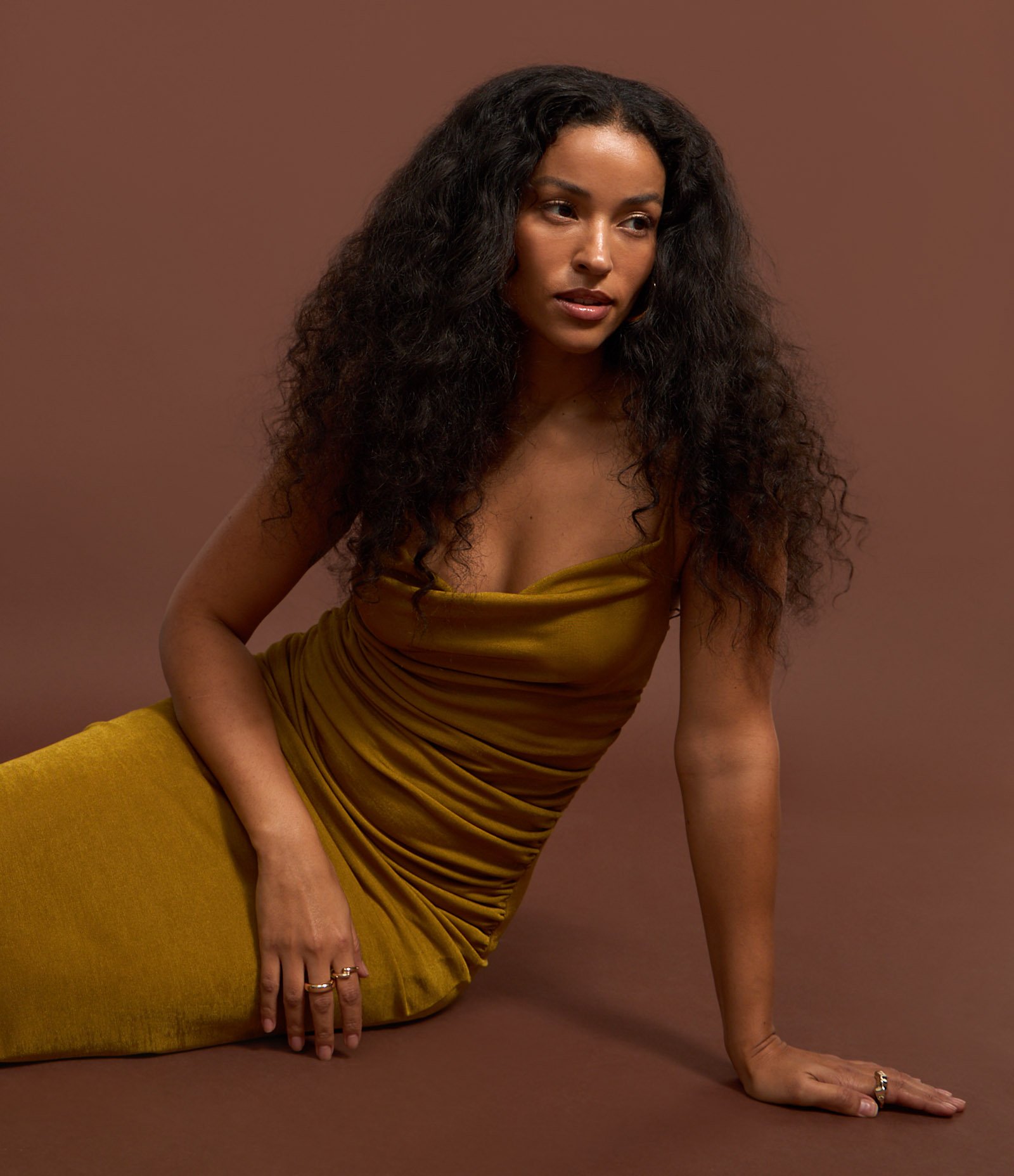 Vestido New Midi em Ribana com Decote Degagê e Fenda Verde 6