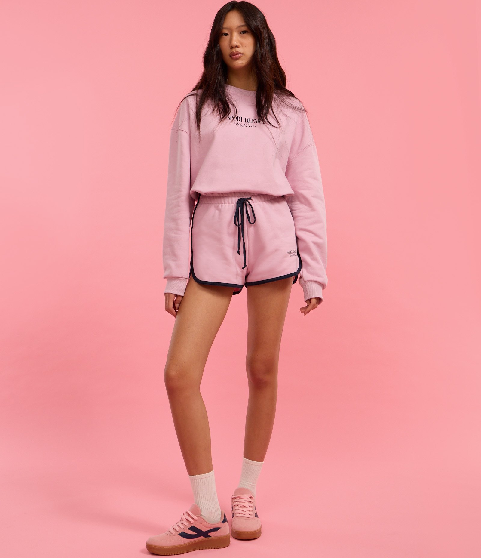 Short Curto em Moletom com Forro Fleece e Cós com Amarração Rosa 5