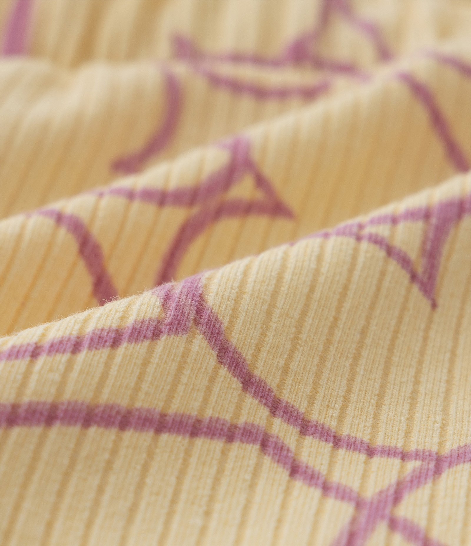 Short Infantil Canelado com Estampa Corações - Tam 1 a 6 Anos Amarelo 3