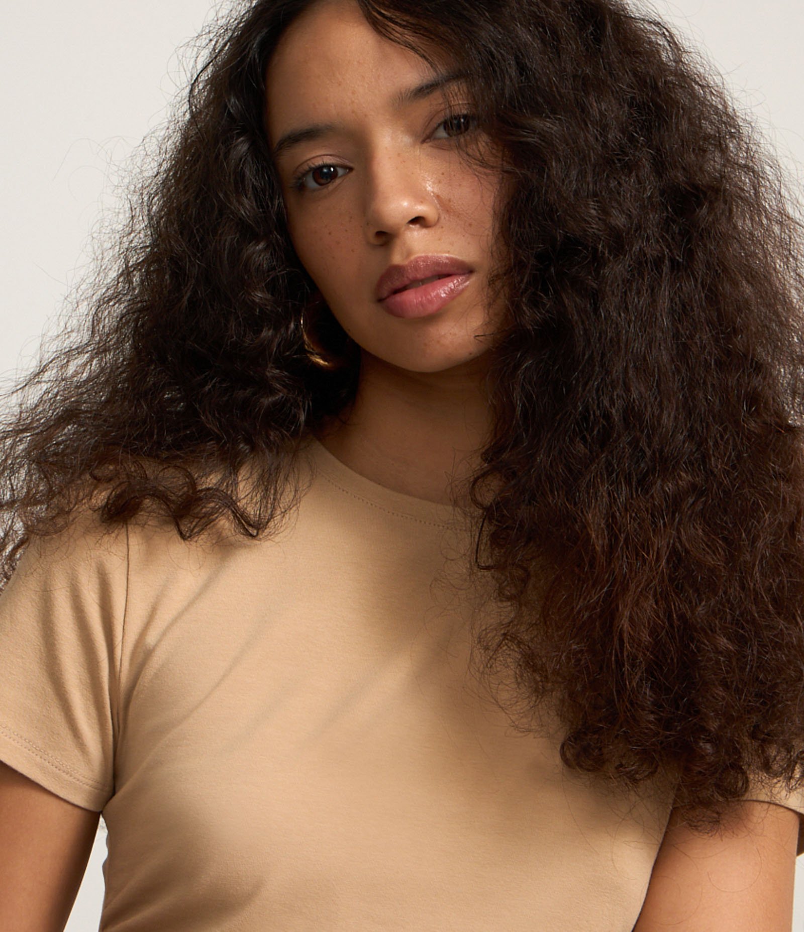 Vestido Longo com Golinha Alta e Franzido Lateral Bege 3