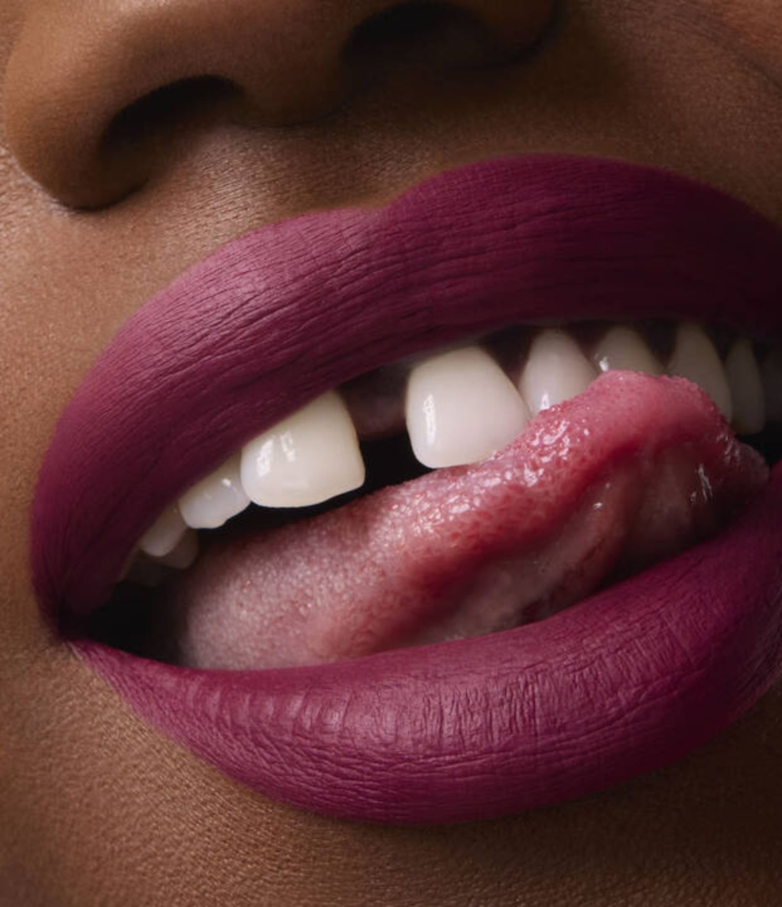 Batom Matte L’Absolu Rouge Drama 430 - Plum Addiction 3