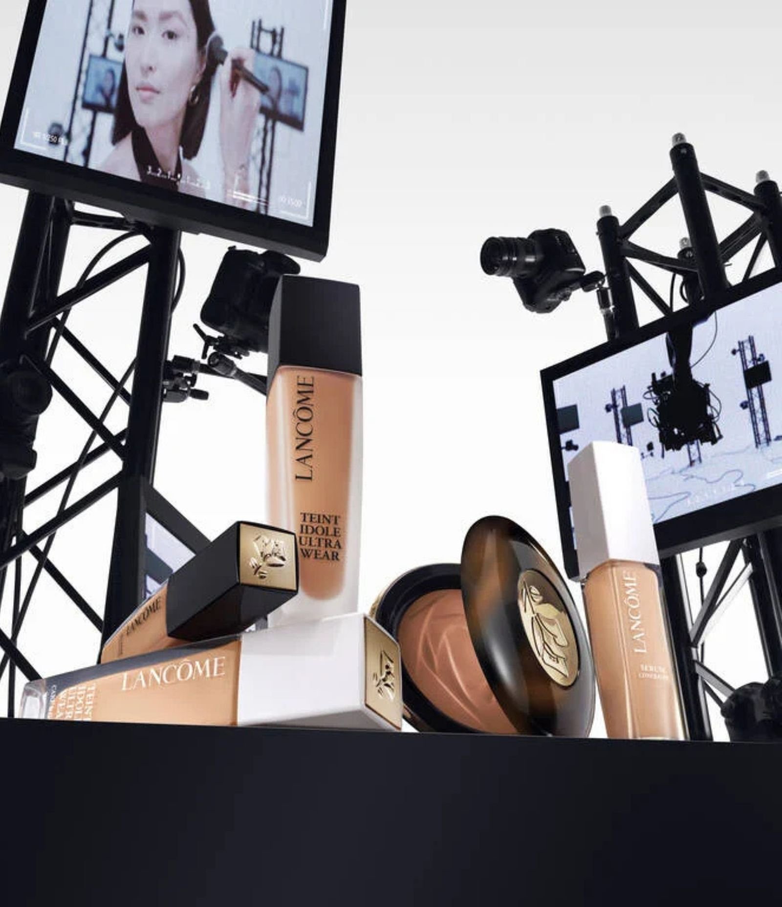 Iluminador Facial Lancome Teint Idole Ultra Wear Serum Highlighter com Vitamina E 10g 01 Light Glow 8