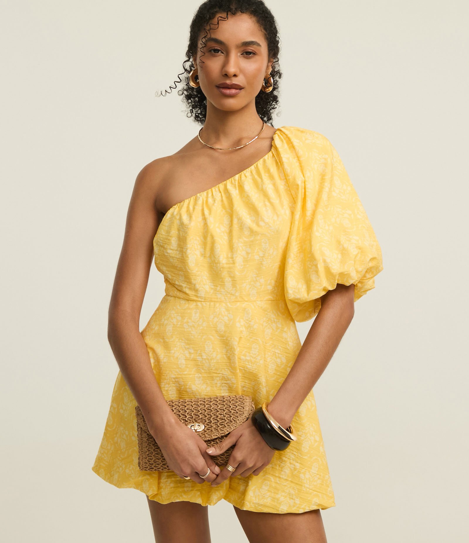 Vestido Balonê Ombro Só em Tricoline com Estampa Floral Amarelo 1