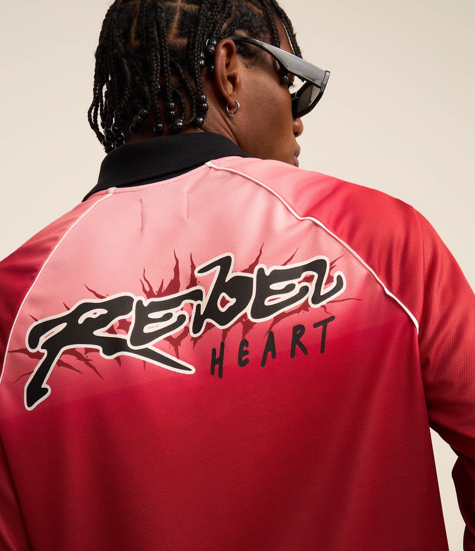 Camisa Boxy Esportiva Com Estampa Degradê Vermelho 3