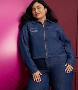 Jaqueta Bomber Jeans e Bordado Vintage Club Curve & Plus Size