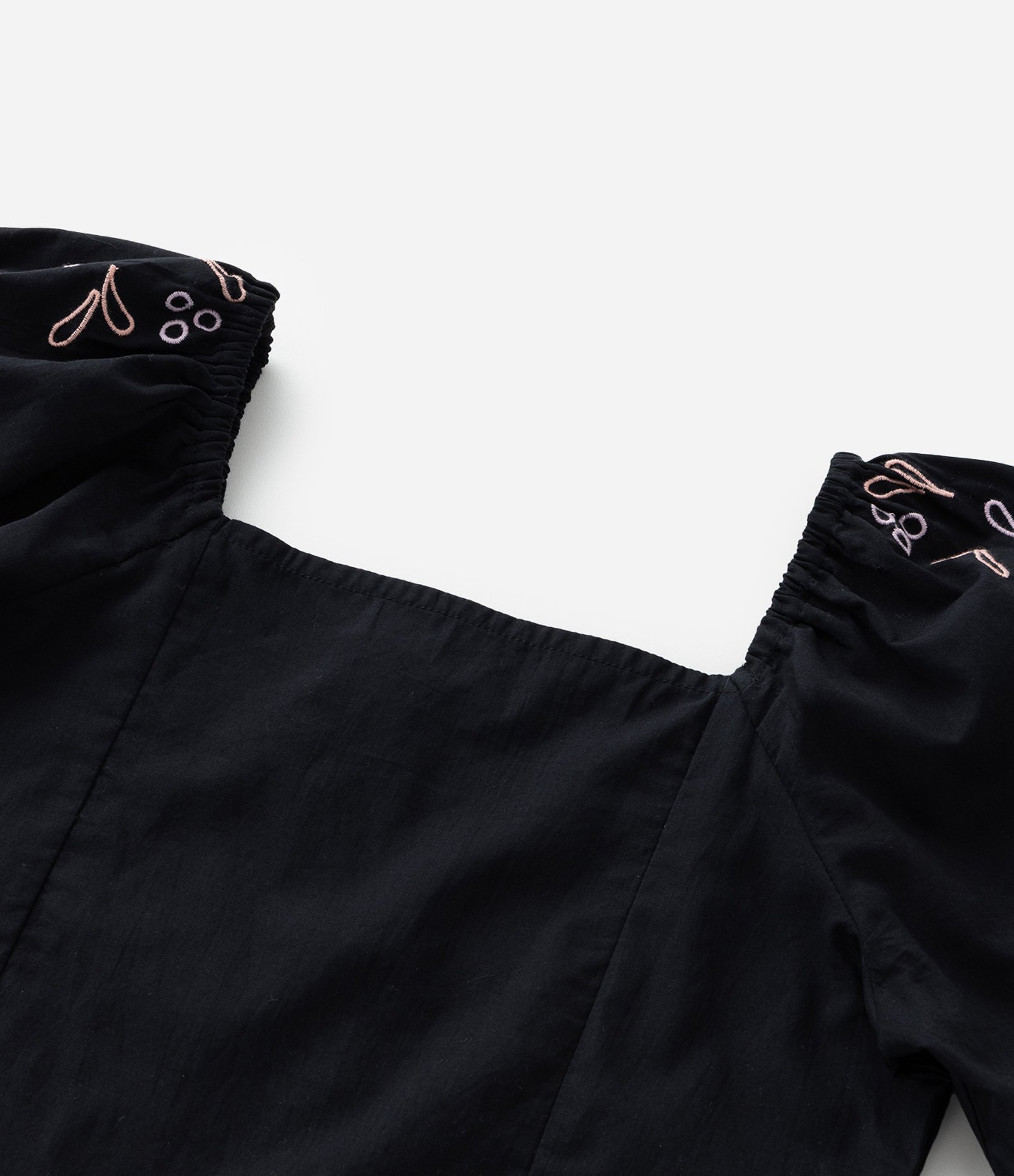 Blusa Cropped Infantil em Tricoline com Bordados nas Mangas - Tam 5 a 14 Anos Preto 5