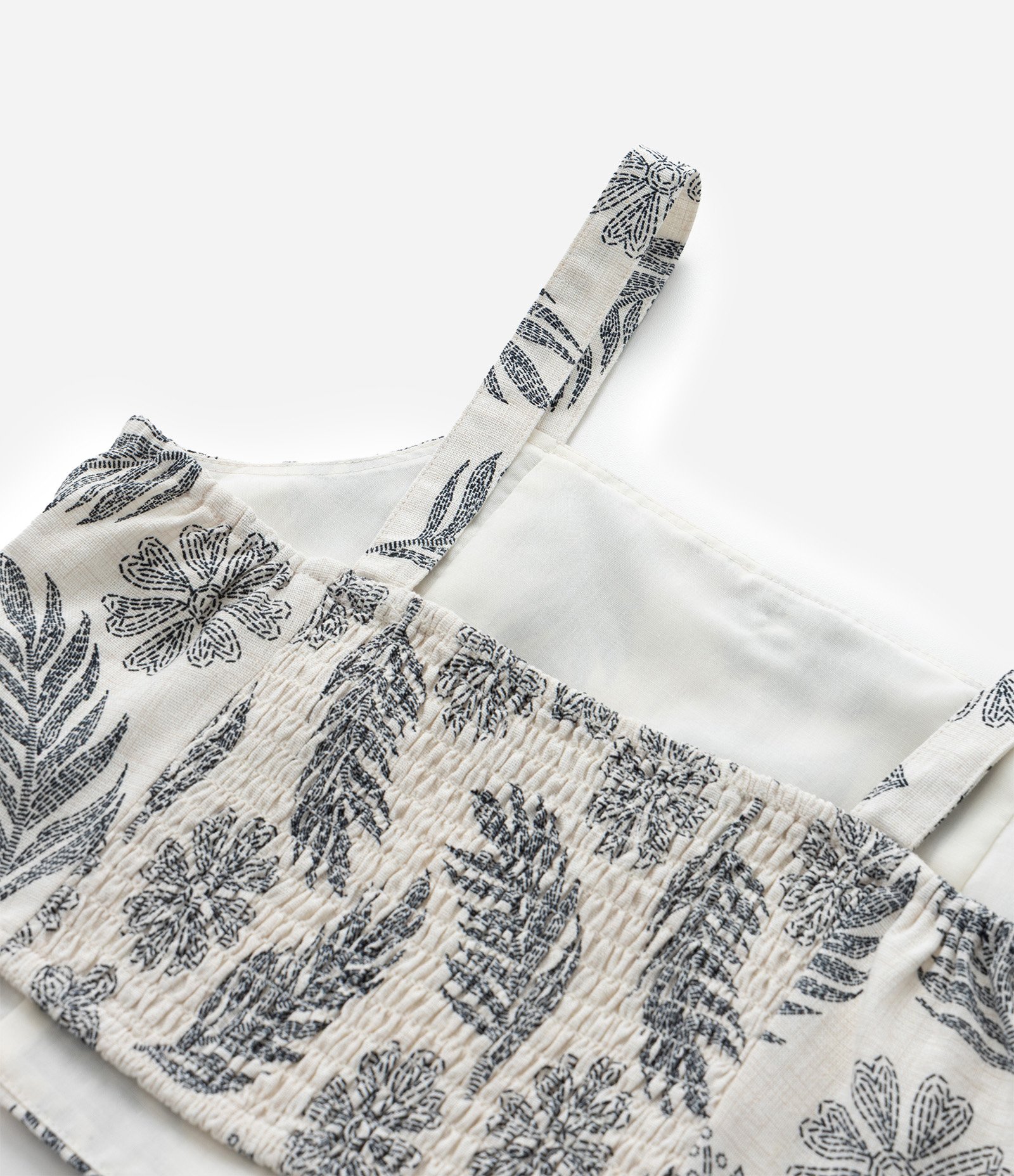 Blusa Infantil em Viscolinho com Estampa Folhagens - Tam 5 a 14 Anos Bege 6