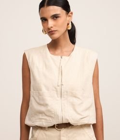 Colete em Viscolinho com Bolsos e Zíper Frontal