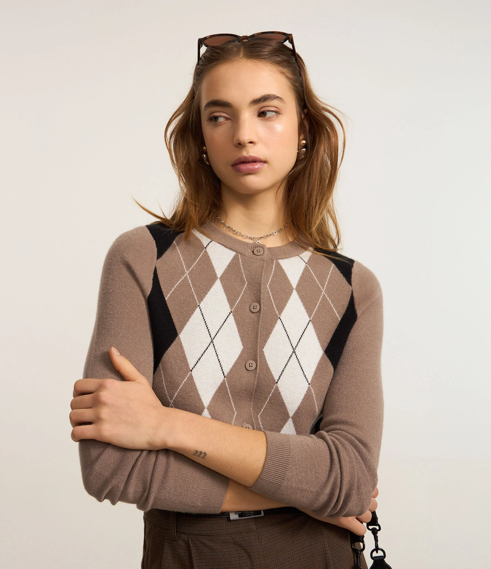 Cardigan em Tricô com Estampa Xadrez Marrom 1