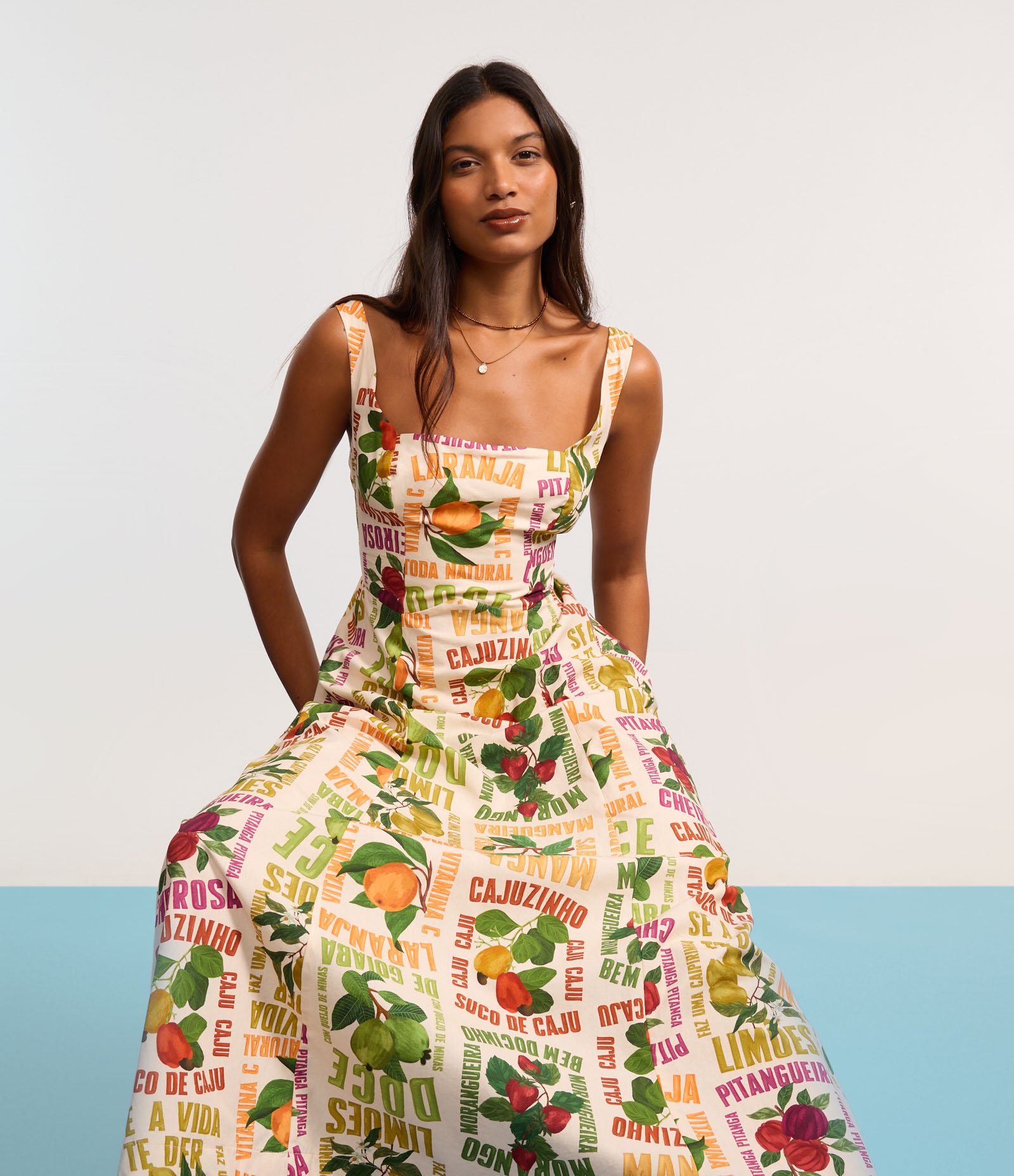 Vestido Longo em Tricoline com Estampa Tropical Bege 6