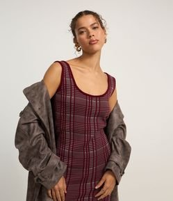 Vestido Curto em Tricô Xadrez com Alça Larga