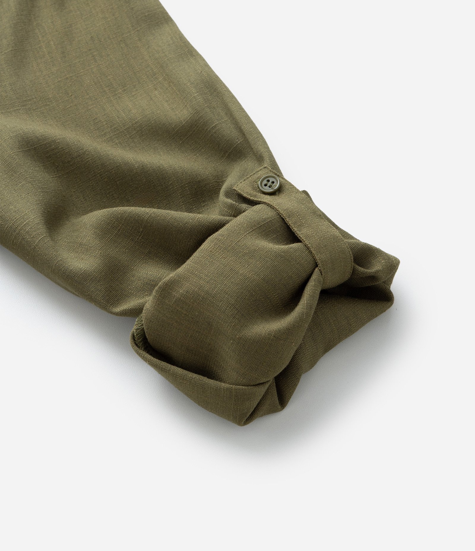 Camisa em Viscose e Linho com Gola Padre Curve & Plus Size Verde 7