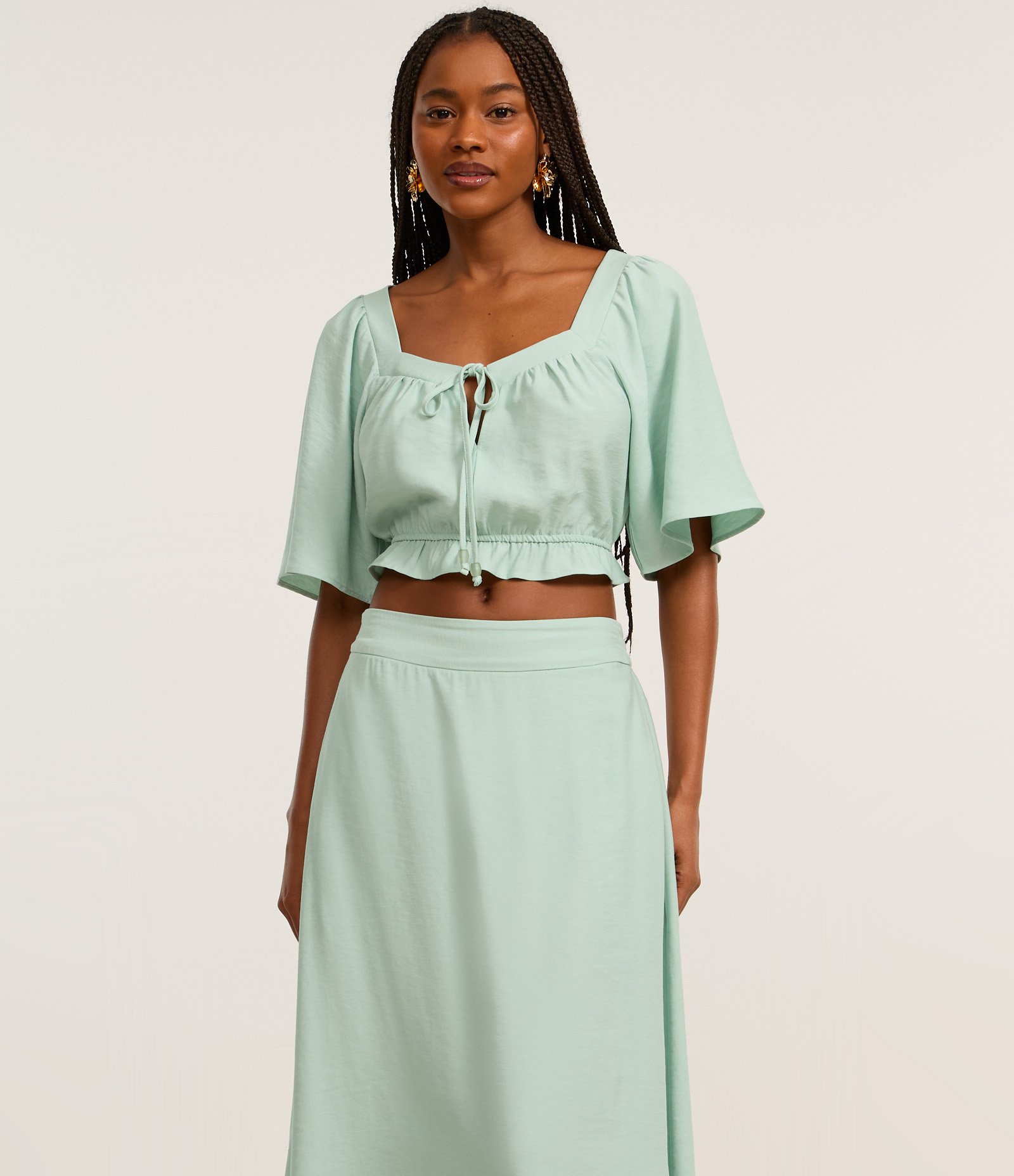 Saia Long Midi em Viscose com Bolsos e Pregas Verde 2