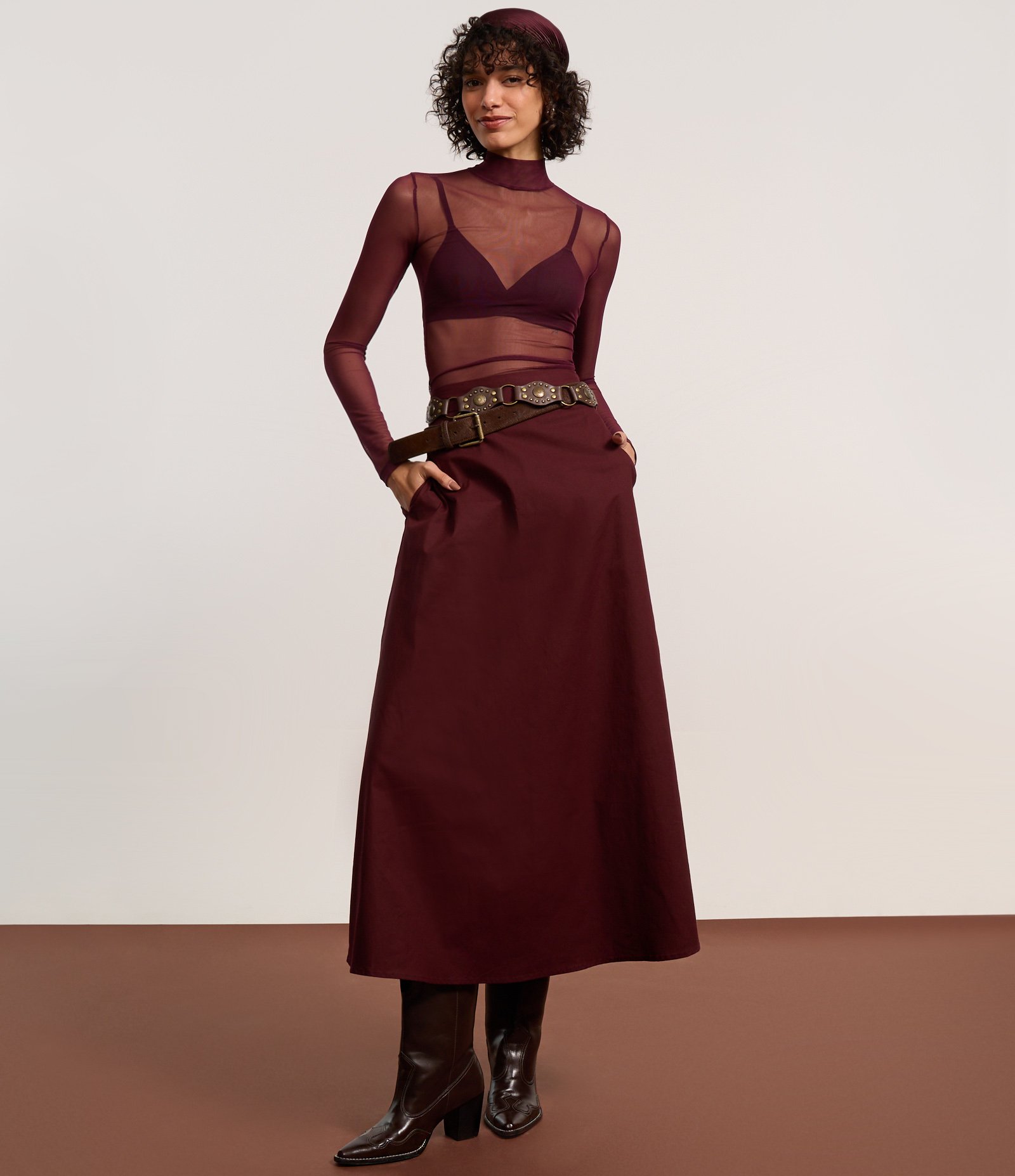 Saia Evasê Long Midi em Tricoline com Pregas Bordô 5