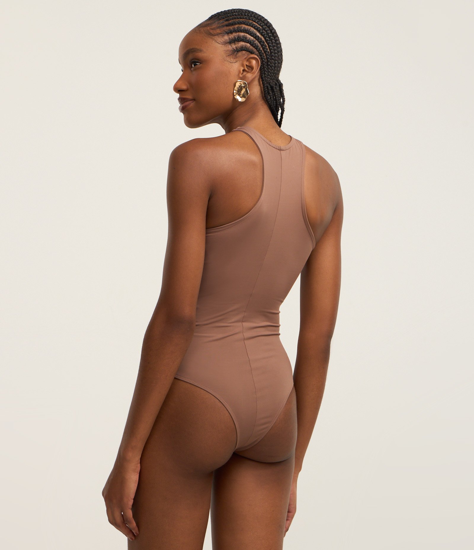 Body em Poliamida com Alça Larga e Gola Diferenciada Marrom 4