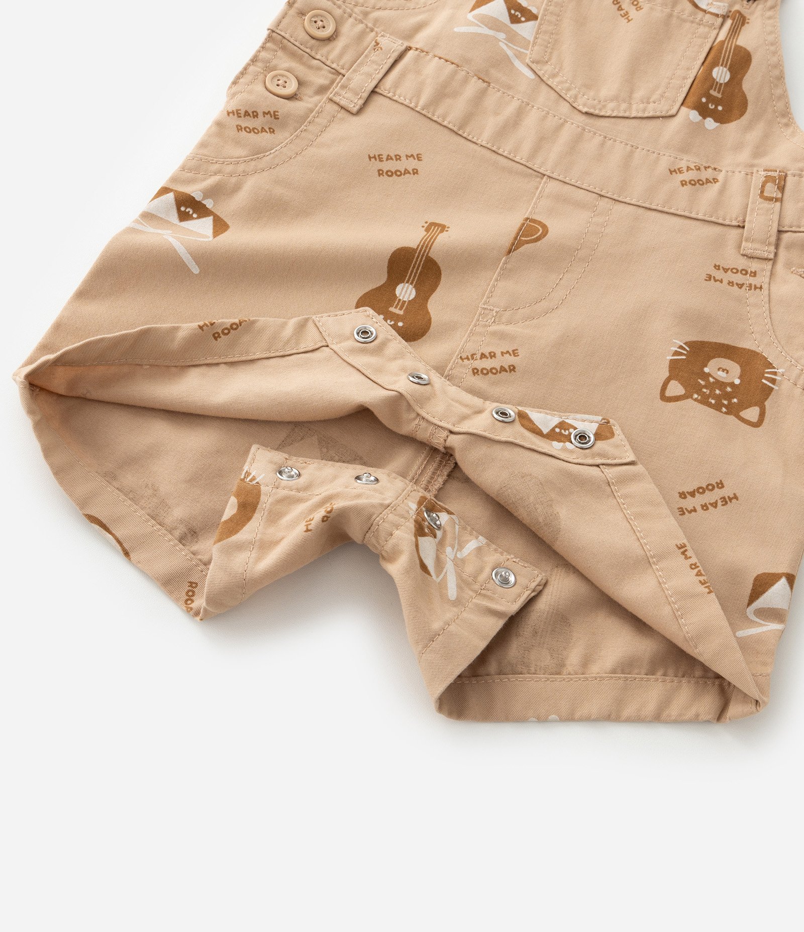 Jardineira Infantil Em Sarja Com Estampa De Bichos - Tam RN A 18 Meses Bege Claro 4