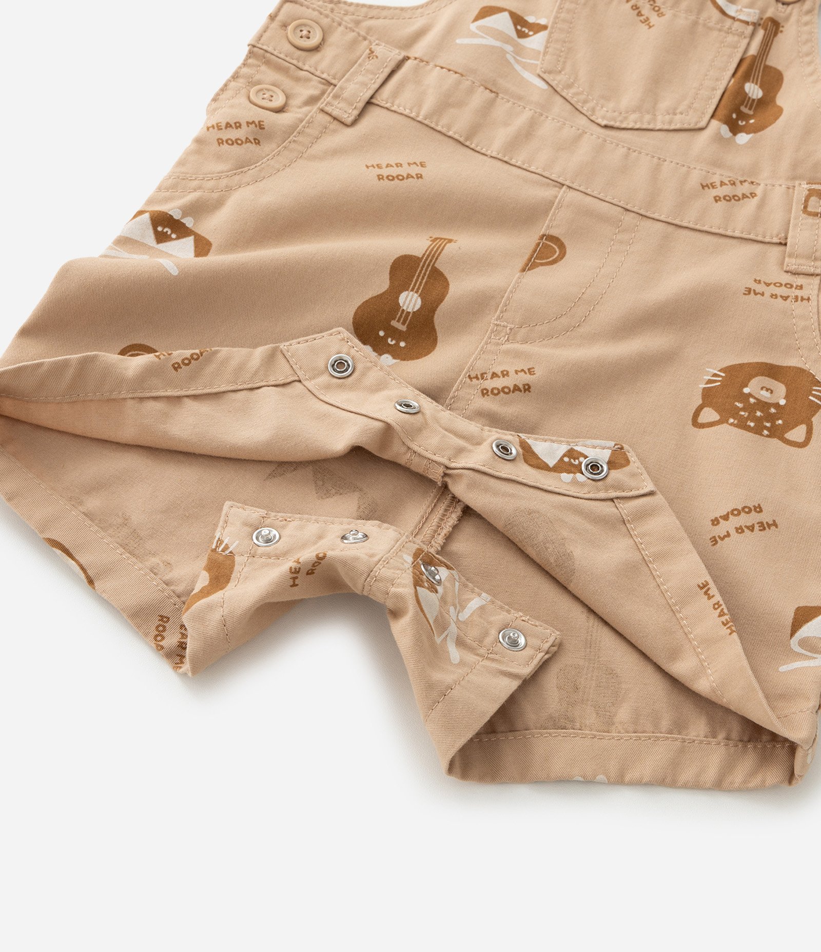 Jardineira Infantil Em Sarja Com Estampa De Bichos - Tam RN A 18 Meses Bege Claro 7