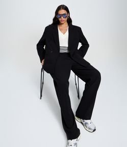 Calça Reta em Alfaiataria com Bolso Faca