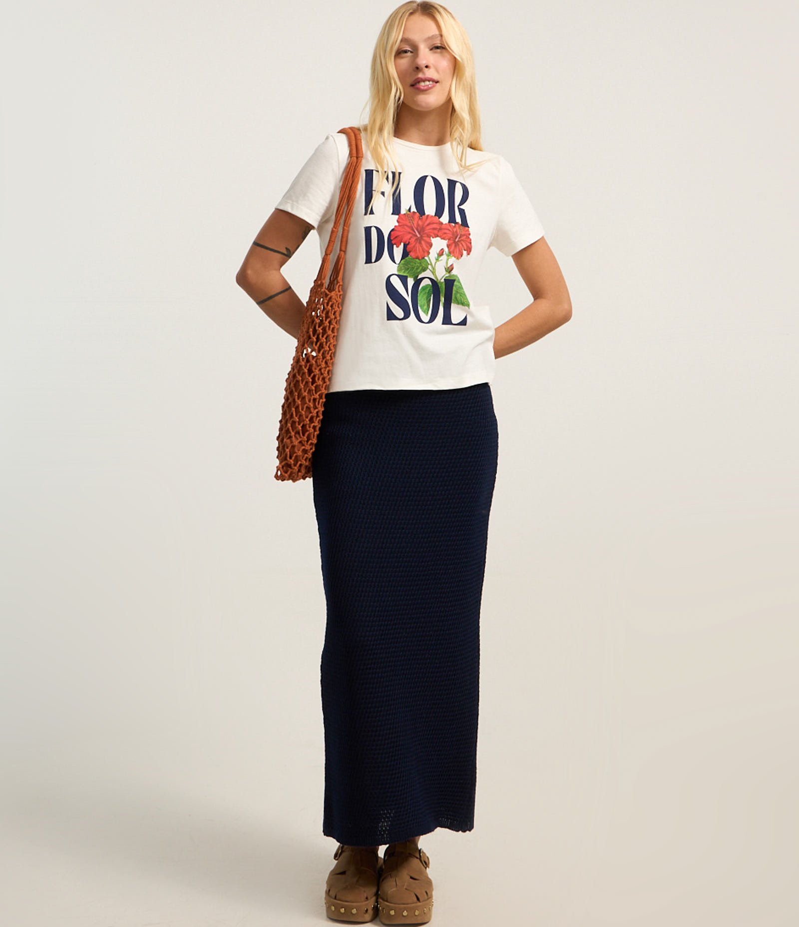 Blusa em Algodão com Estampa Flor do Sol Branco 2