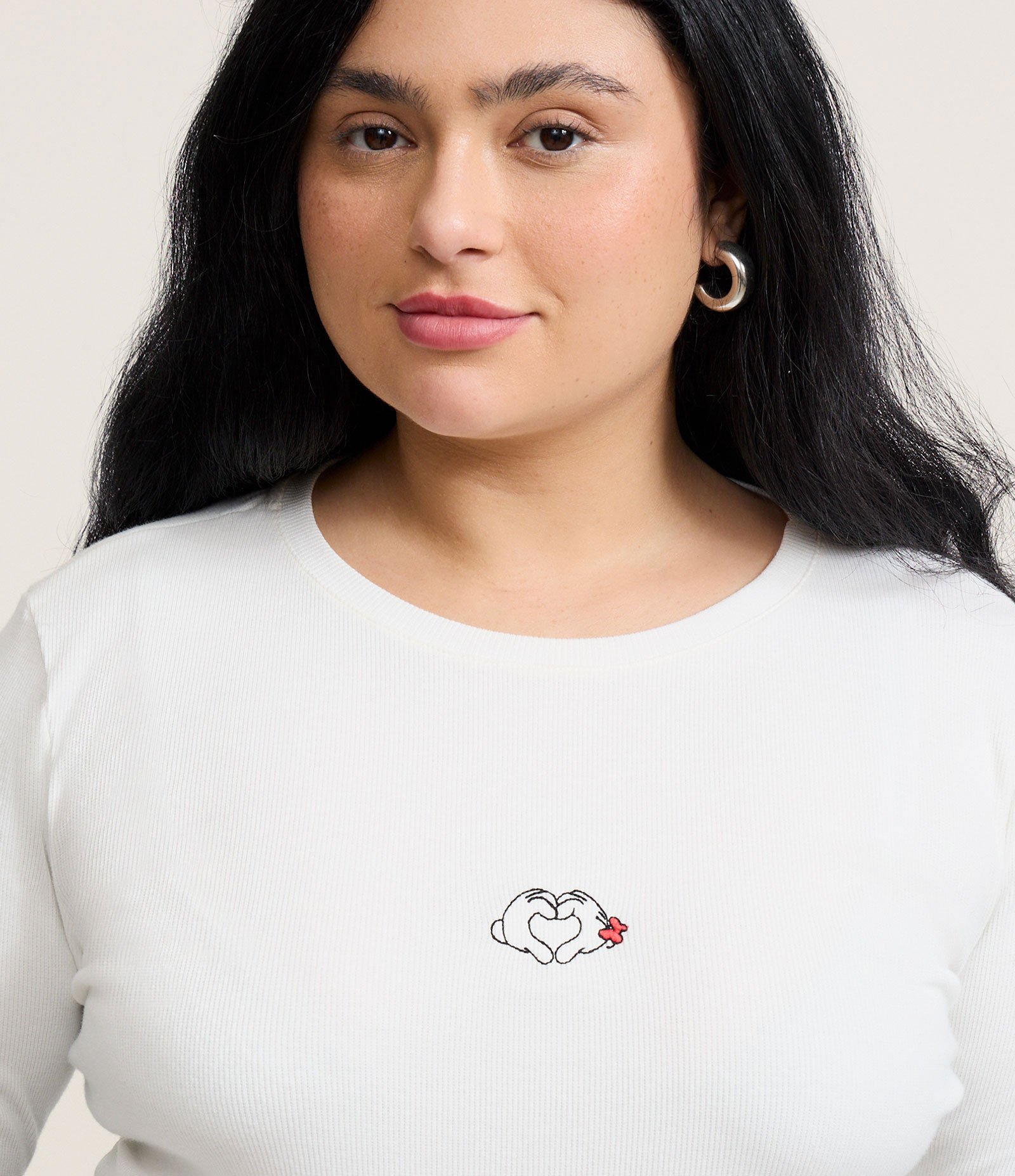 Blusa em Ribana com Bordado Coração Mickey Curve & Plus Size Branco 2