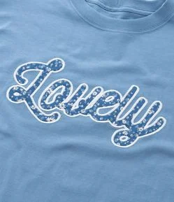 Camiseta em Malhão com Bordado Lovely Curve & Plus Size