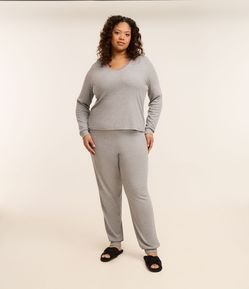 Pijama Longo Canelado com Renda no Decote Curve & Plus Size