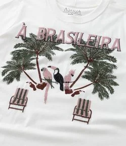 Camiseta em Algodão Estampa à Brasileira Curve & Plus Size