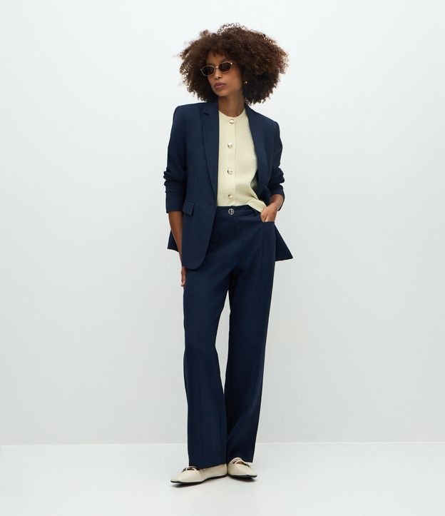 Blazer Comfort Alfaiatado com Botão Diferenciado e Lapelas