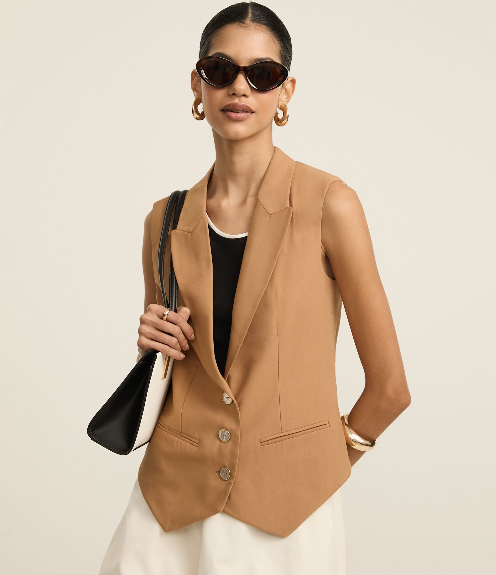 Colete Alfaiatado Longo em Viscose com Barra V Caramelo 1