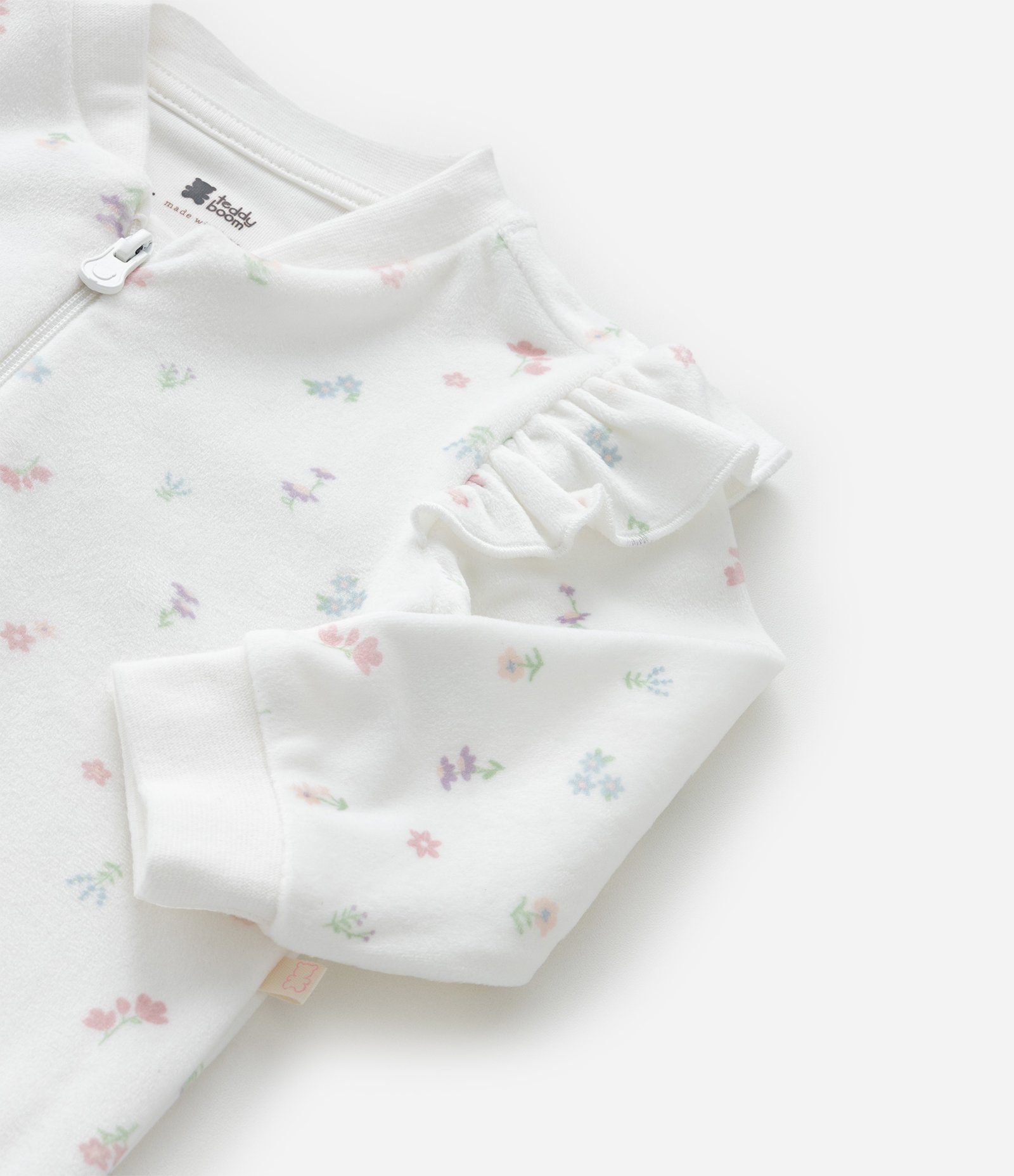 Macacão Infantil em Plush com Babadinhos - Tam 0 a 18 meses Branco 10