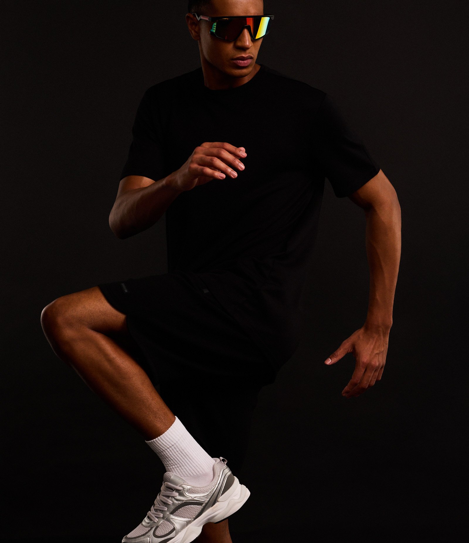 Camiseta Comfort Esportiva em Malha Tecnológica com Tecnologia Dry Preto 4