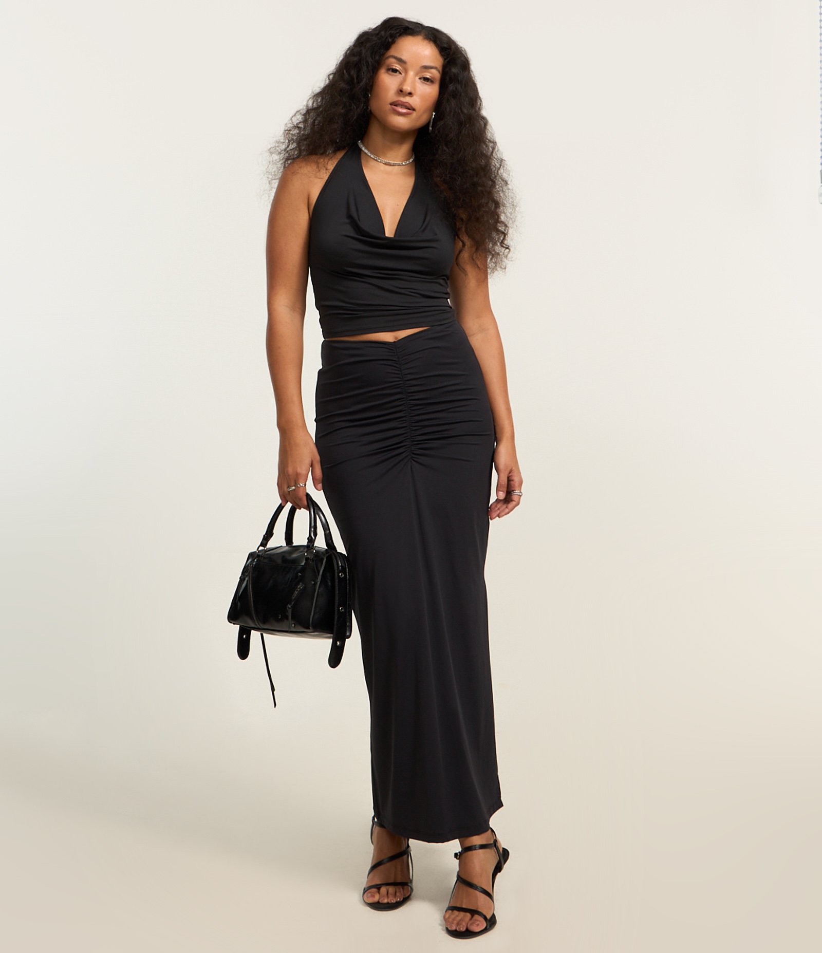 Blusa Frente única com Decote Degagê Preto 2