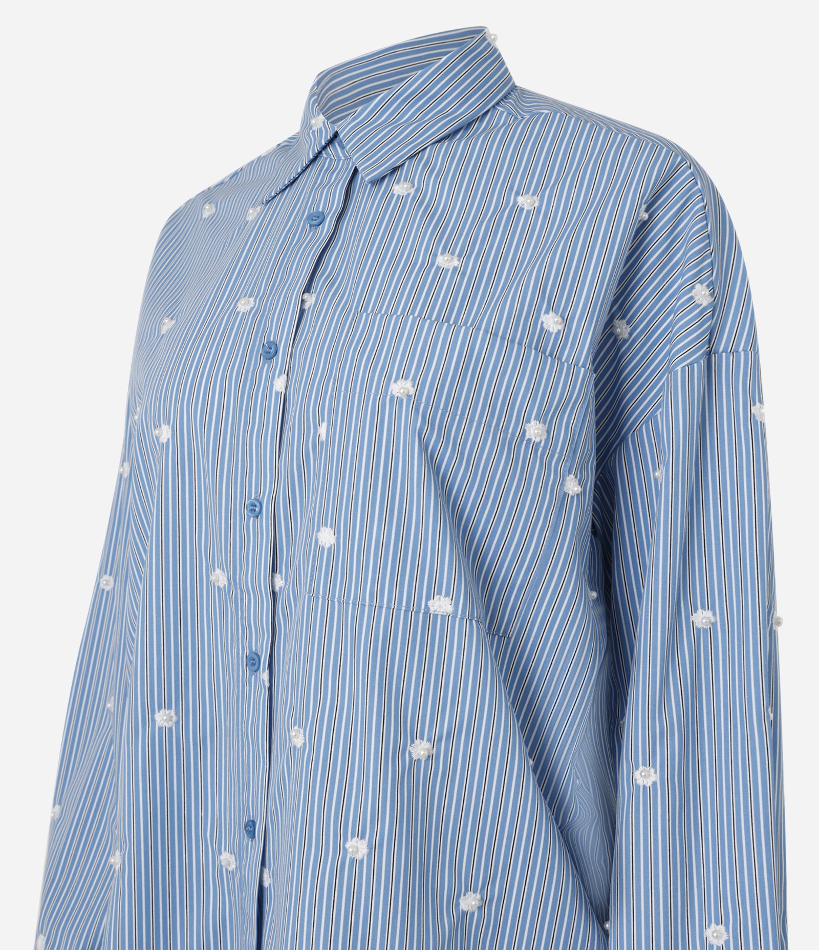 Camisa em Tricoline com Estampa Listras a Fio Tinto e Aplicação de Pérolas Azul 8