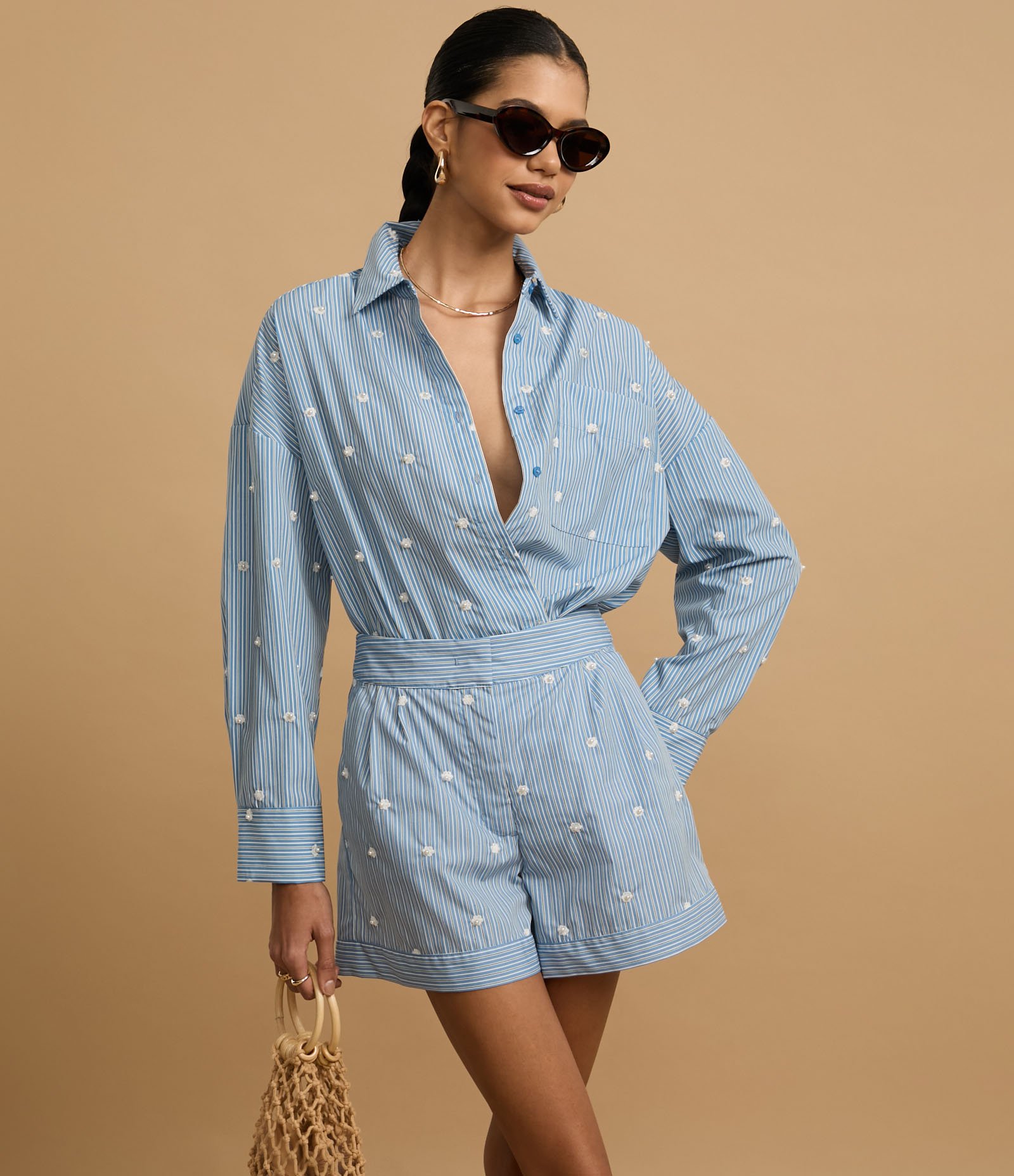 Camisa em Tricoline com Estampa Listras a Fio Tinto e Aplicação de Pérolas Azul 4