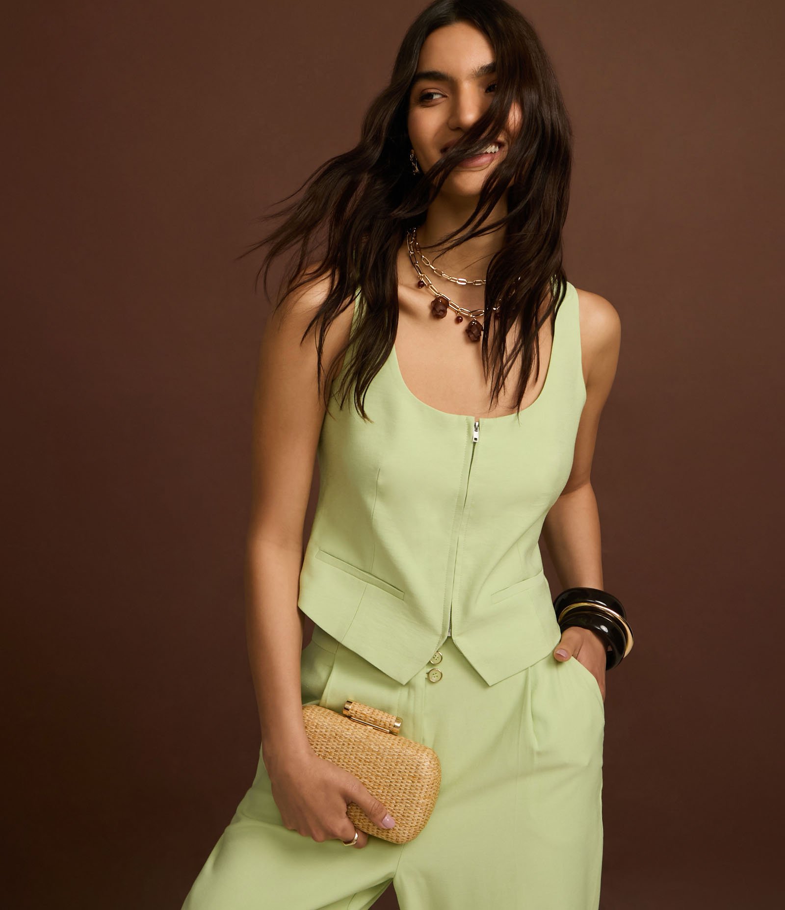 Colete Corset Alfaiatada com Decote U e Barra V Verde Claro 6