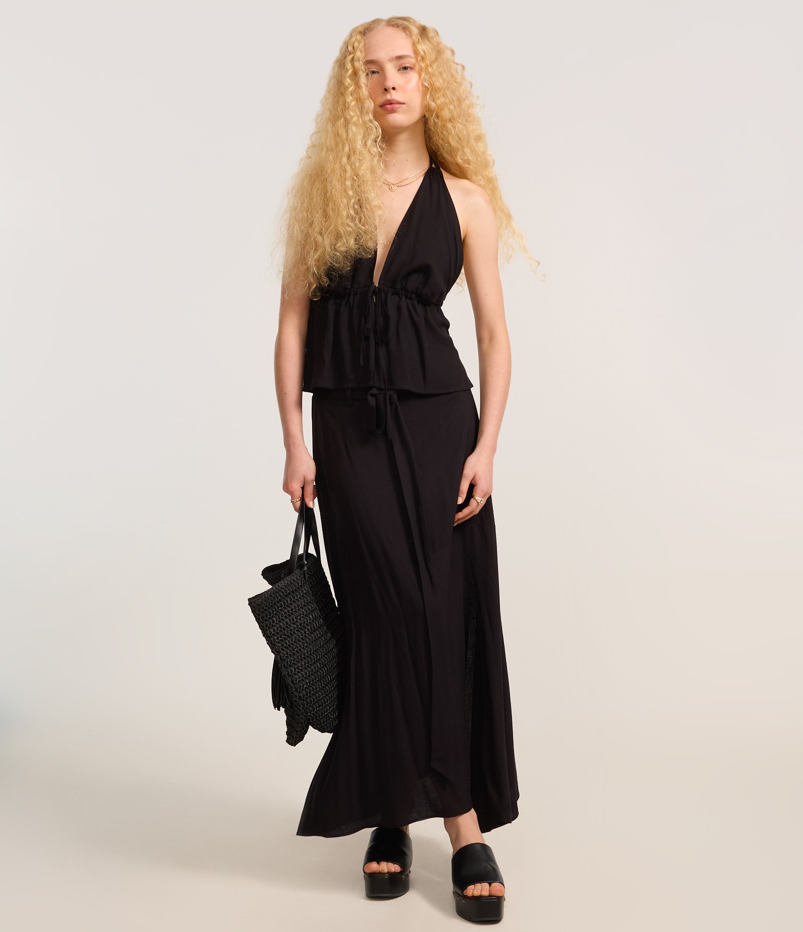 Blusa em Twill  Frente única com Amarração nas Costas Preto 2