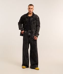Calça Mega Baggy em Jeans com Argolas