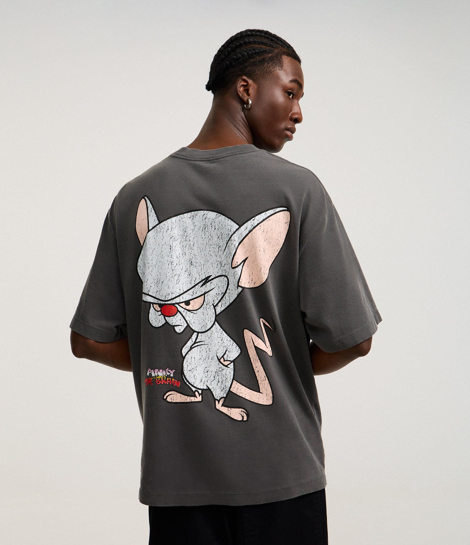 Camiseta Boxy em Malhão Estonada com Estampa Pinky e Cérebro Preto 1