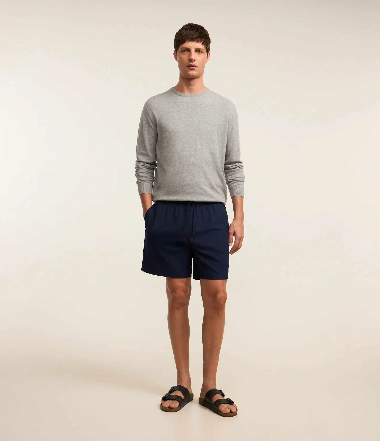 Bermuda Básica Lisa em Microfibra com Bolsos Azul 1